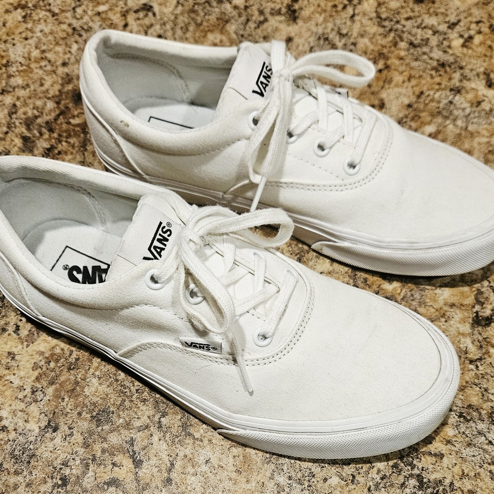 Vans Doheny Women's White Sneakers SIZE 9.5